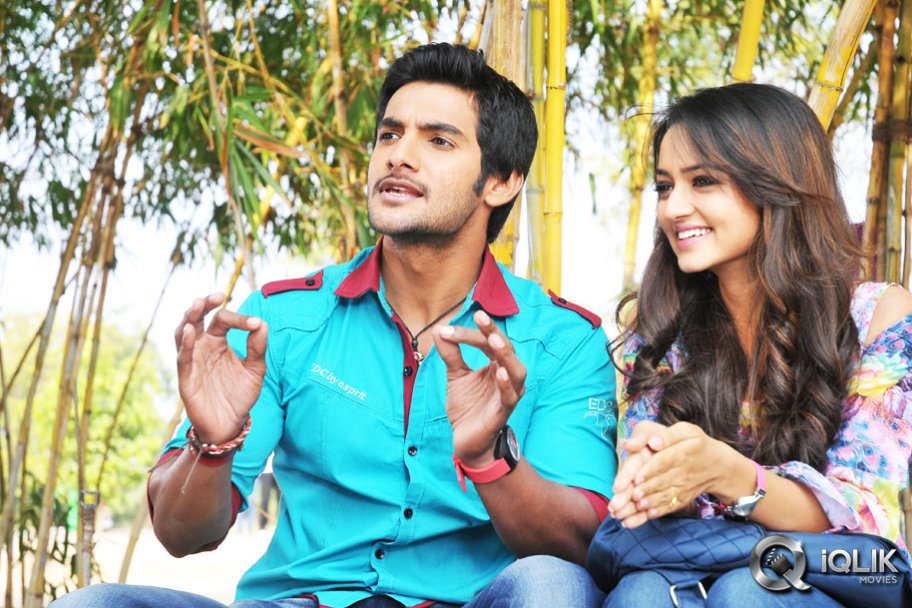 Pyaar Mein Padipoyane